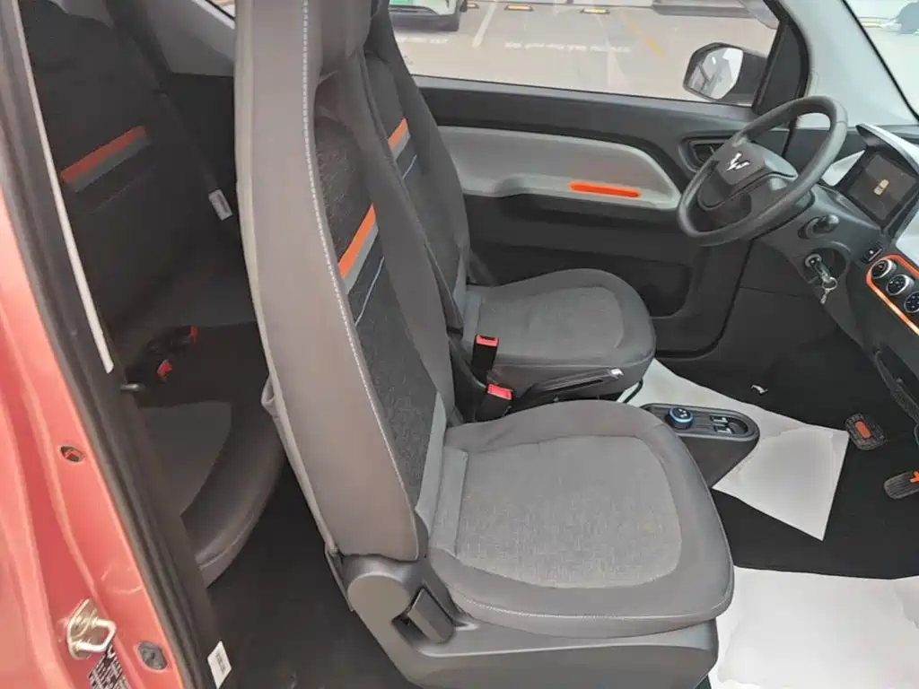 Wuling MINIEV — миниатюра 25