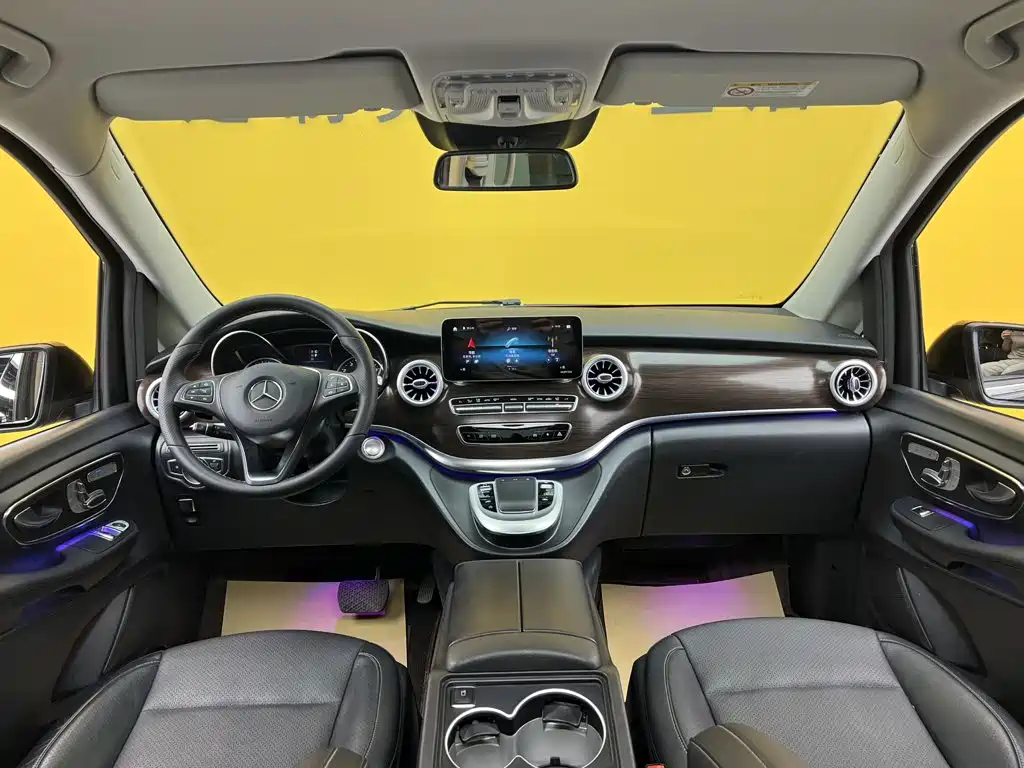 Mercedes-Benz V-Class — миниатюра 39