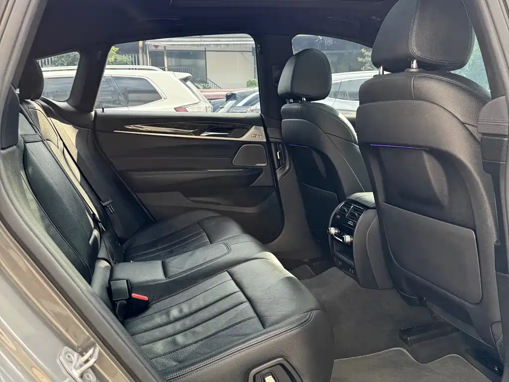 BMW 6 Series GT — миниатюра 19