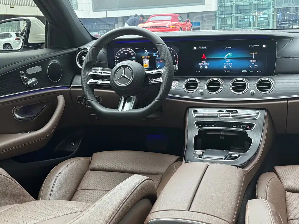 MERCEDES-BENZ E CLASS