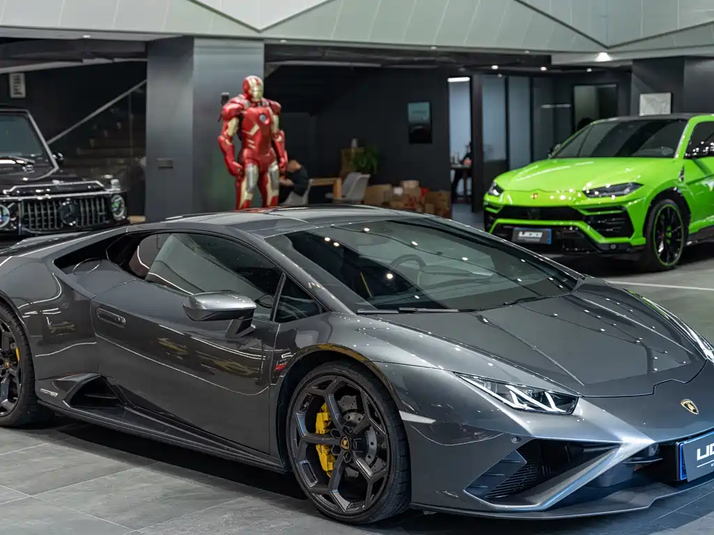 LAMBORGHINI HURACÁN