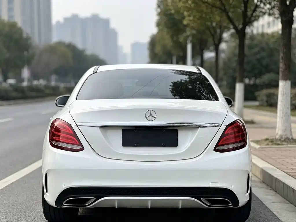 Mercedes-Benz C-Class — миниатюра 9