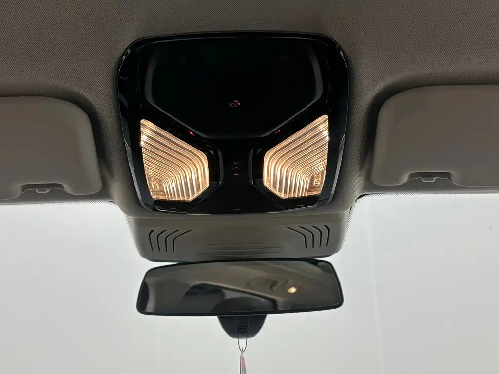 BMW iX3 — миниатюра 23