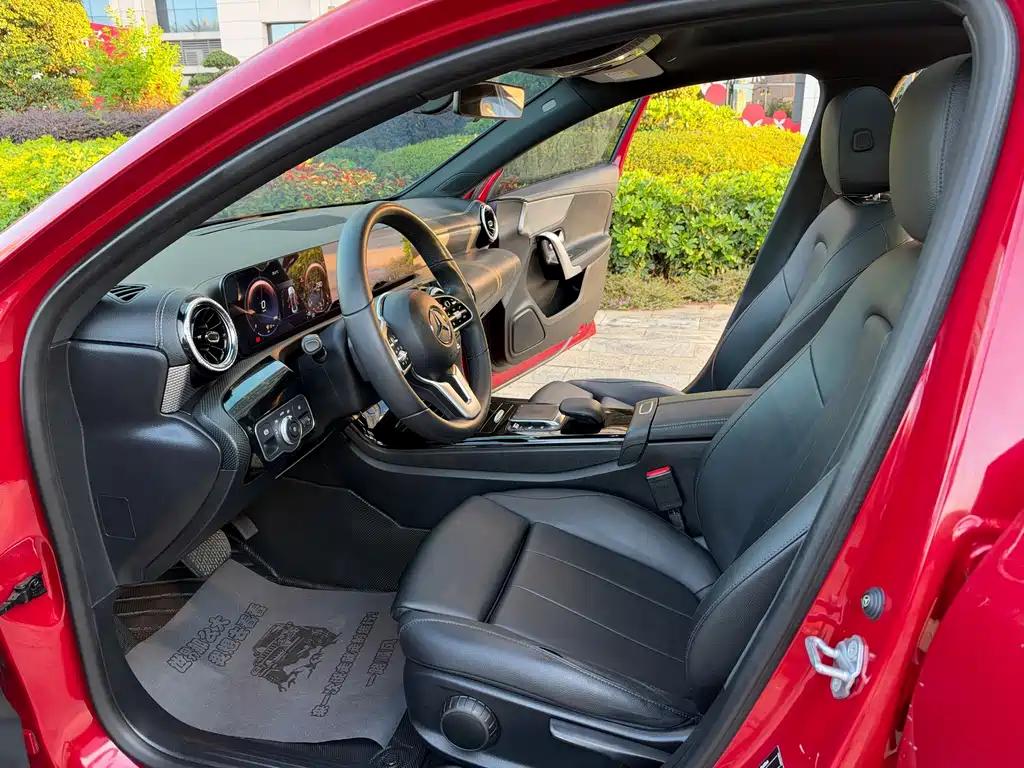 Mercedes-Benz A-Class — миниатюра 4