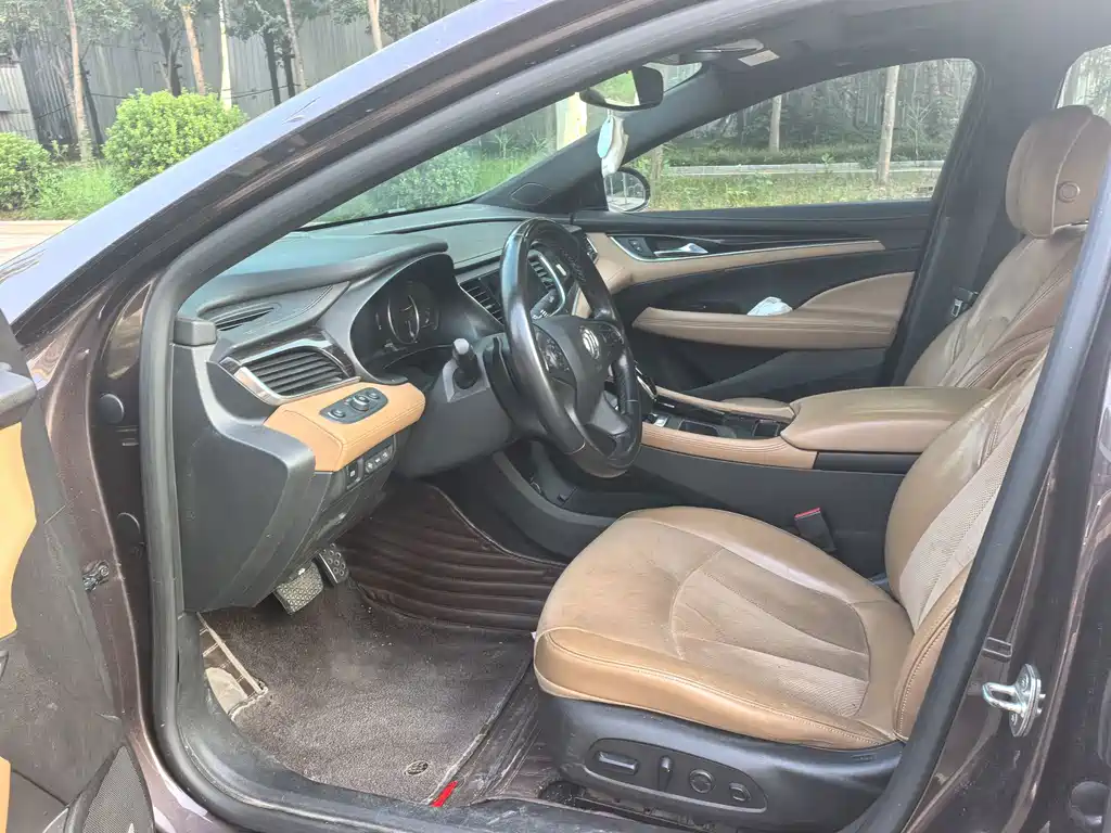 Buick LaCrosse — миниатюра 4