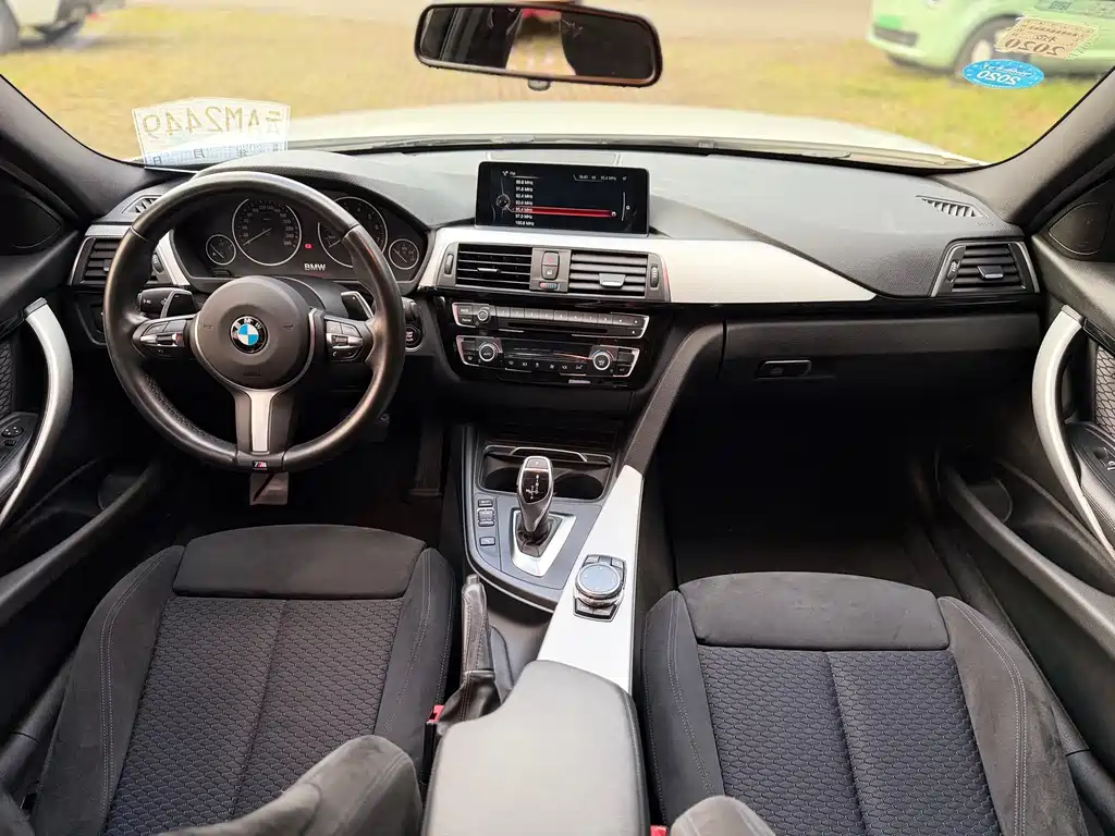 BMW 3 Series — миниатюра 8