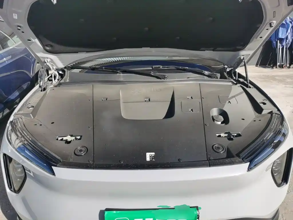 NIO ES6 — миниатюра 16