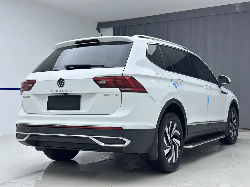 Volkswagen Tiguan L L 2023 280TSI AT
