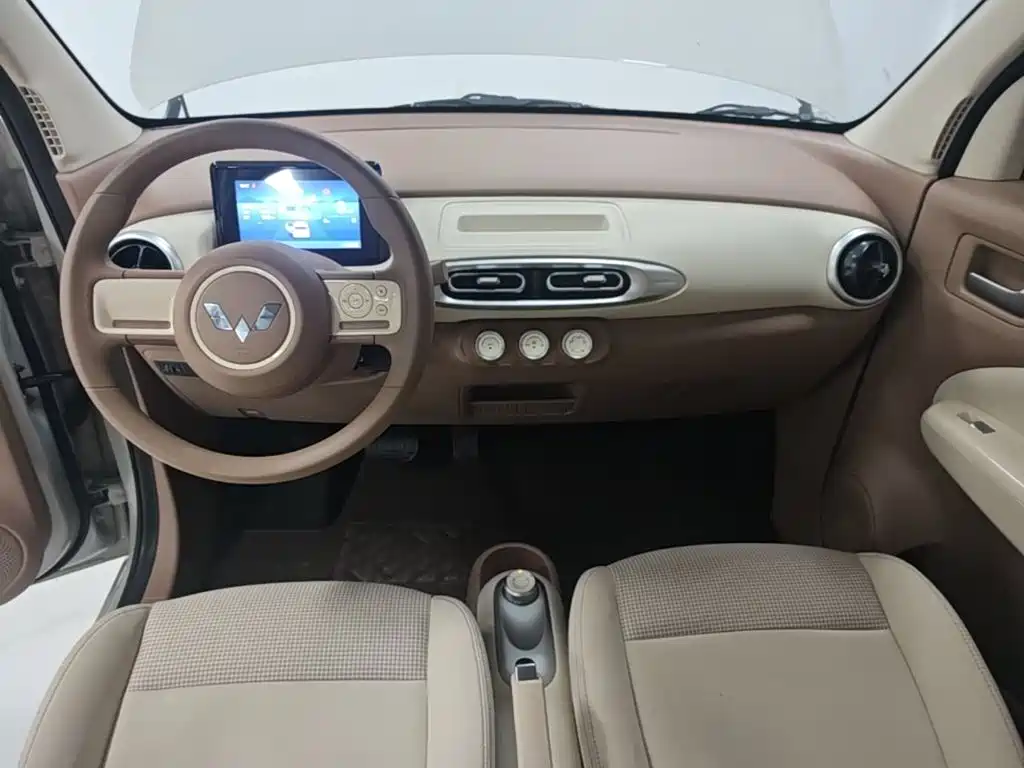 Wuling MINIEV — миниатюра 10