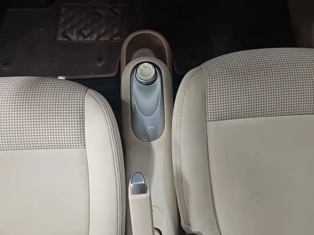 Wuling MINIEV — миниатюра 14