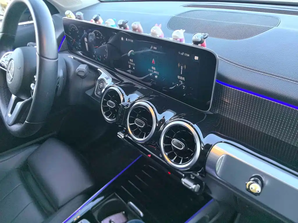Mercedes-Benz GLB — миниатюра 6