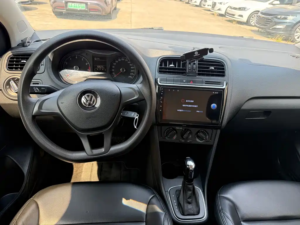 Volkswagen Polo — миниатюра 6