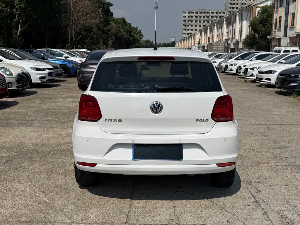 Volkswagen Polo — миниатюра 8