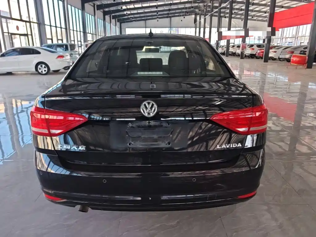 Volkswagen Lavida — миниатюра 6