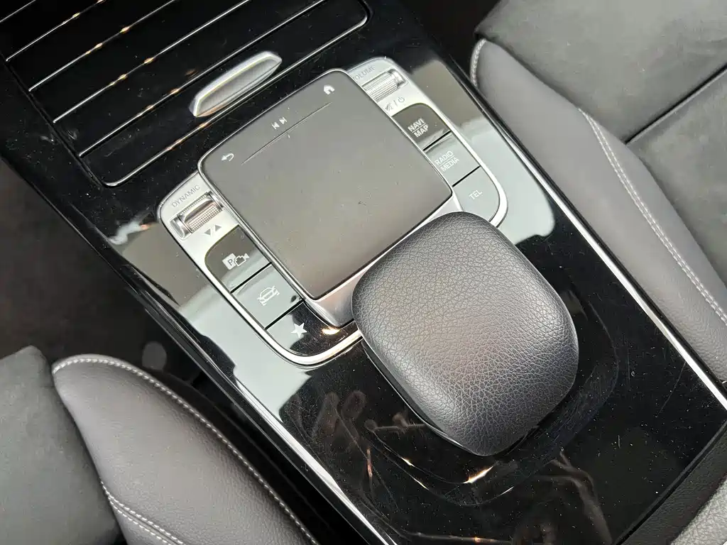 Mercedes-Benz A-Class — миниатюра 10