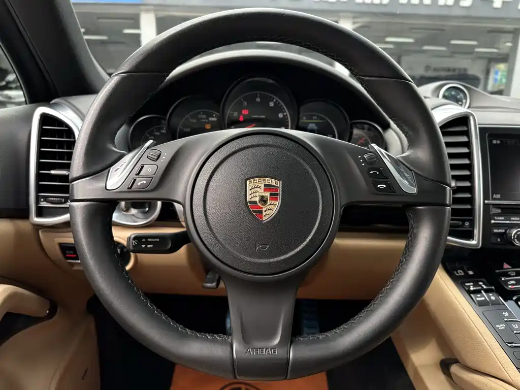 Porsche Cayenne 2014 Cayenne Platinum Edition 3.0T
