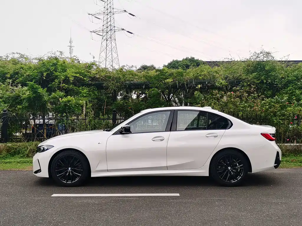 BMW 3 Series — миниатюра 3