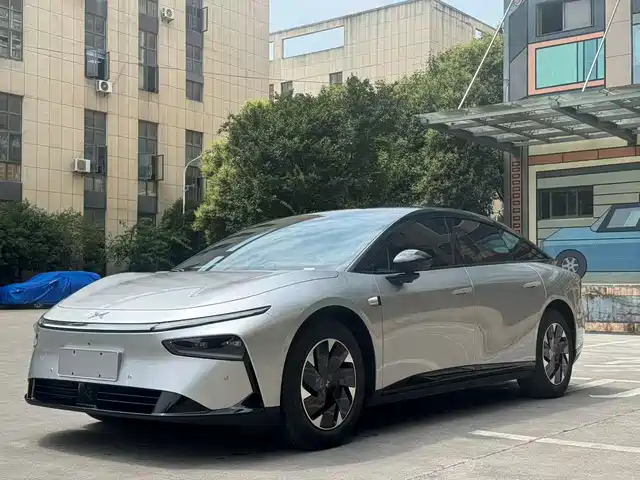 2025 Xpeng P7