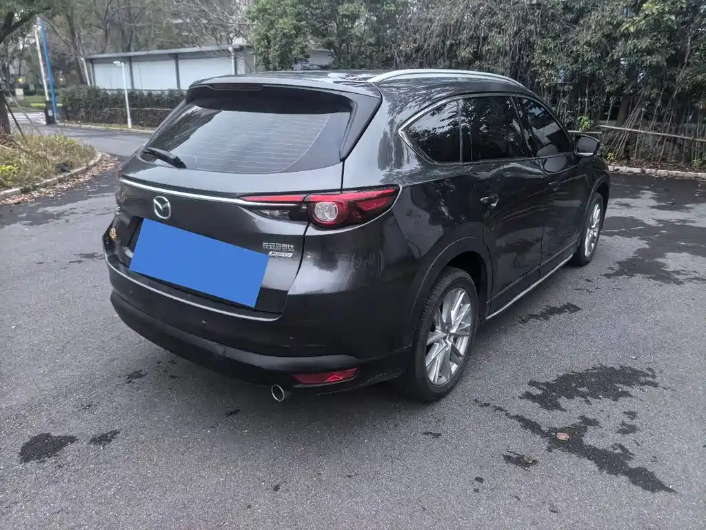 MAZDA CX 8