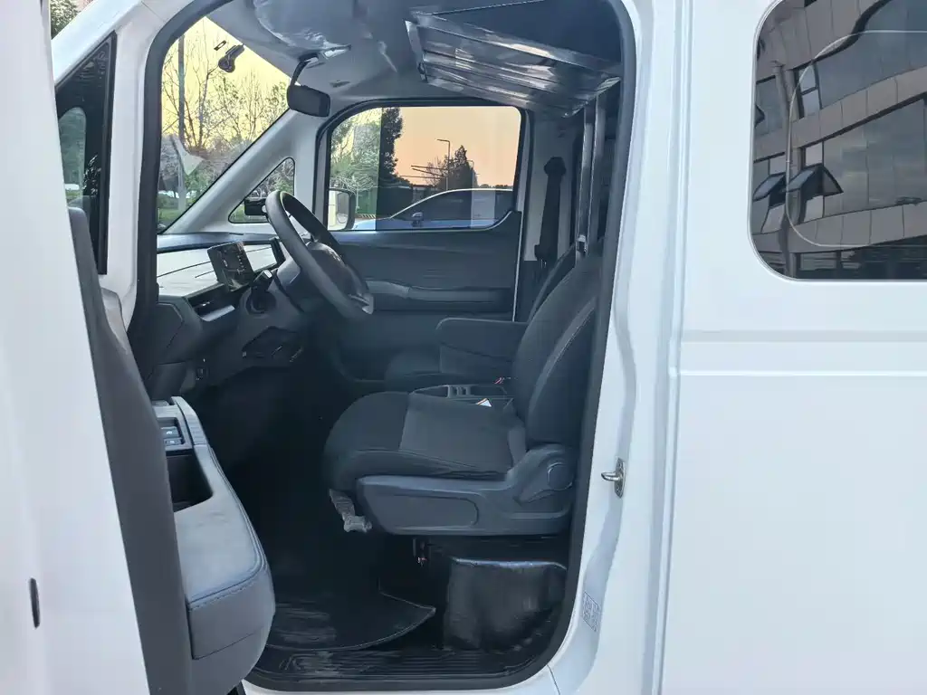 福田卡文汽车 乐福 — миниатюра 4