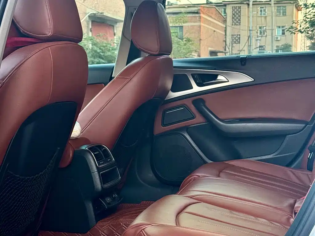 Audi A6L — миниатюра 7