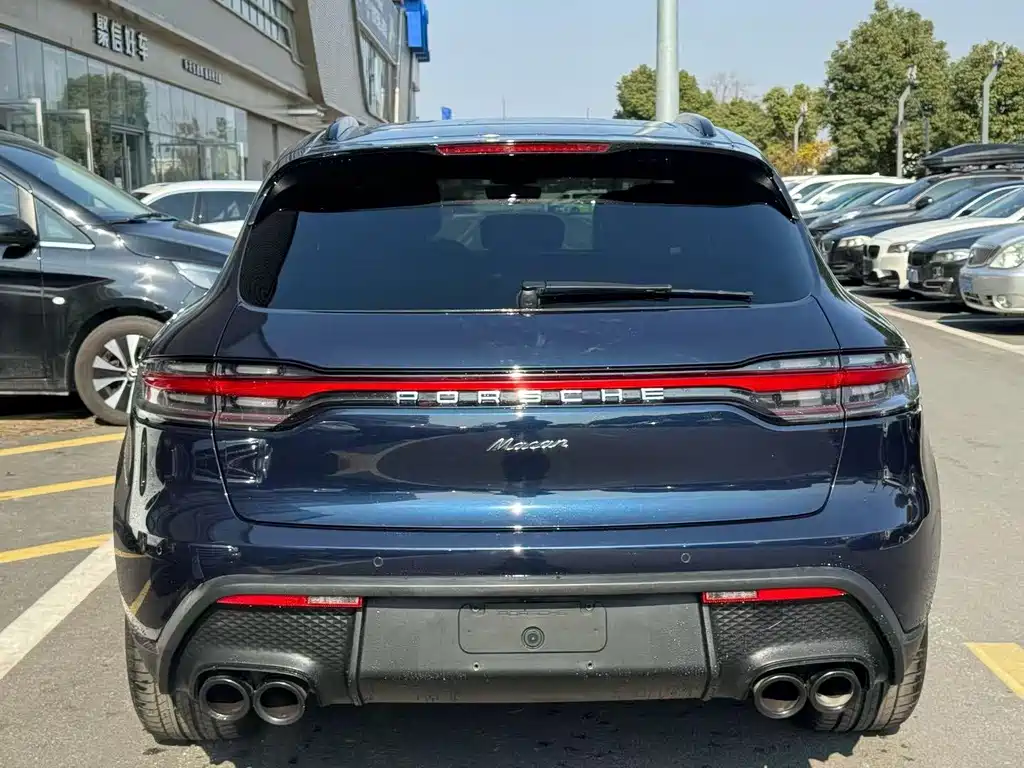 Porsche Macan — миниатюра 11