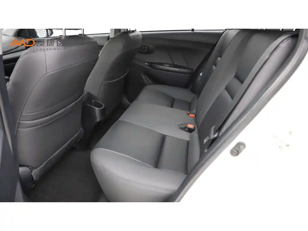 Toyota Yaris L — миниатюра 7