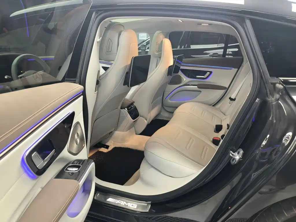 Mercedes-Benz EQS AMG — миниатюра 20