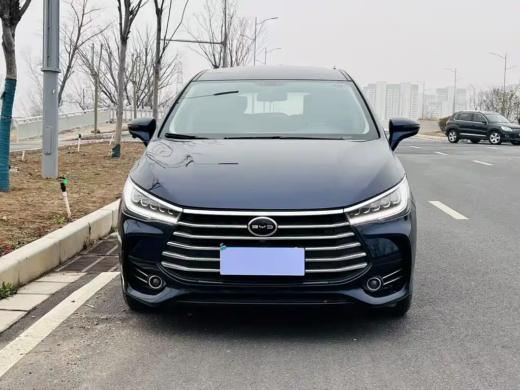 BYD SONG MAX