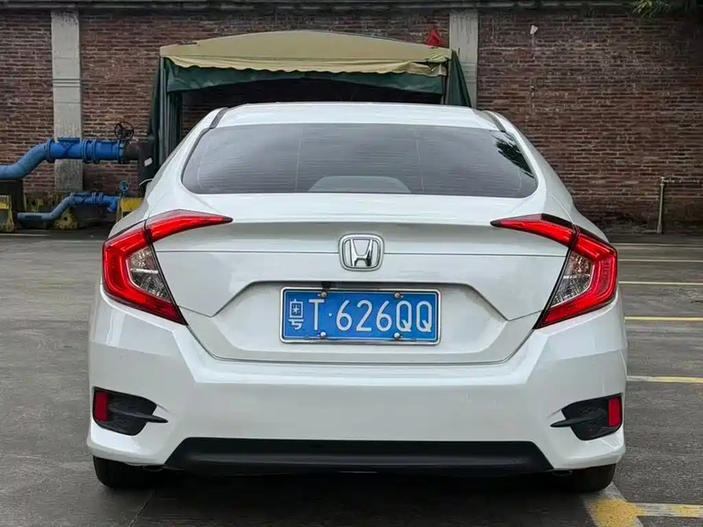 Honda Civic — миниатюра 4