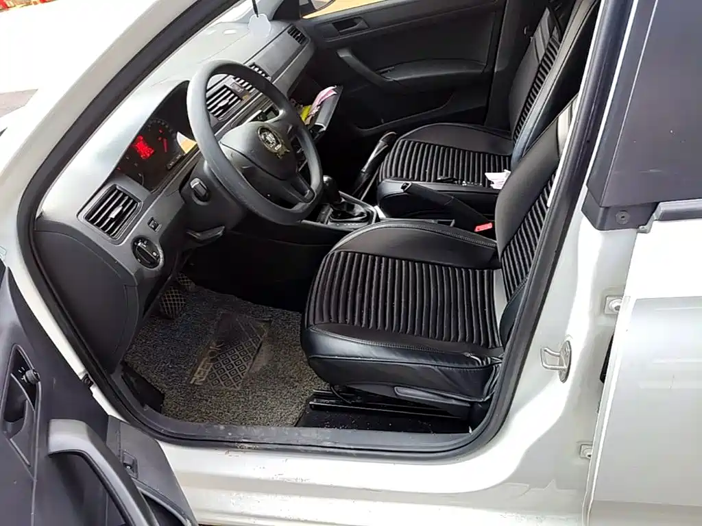Volkswagen Santana — миниатюра 15