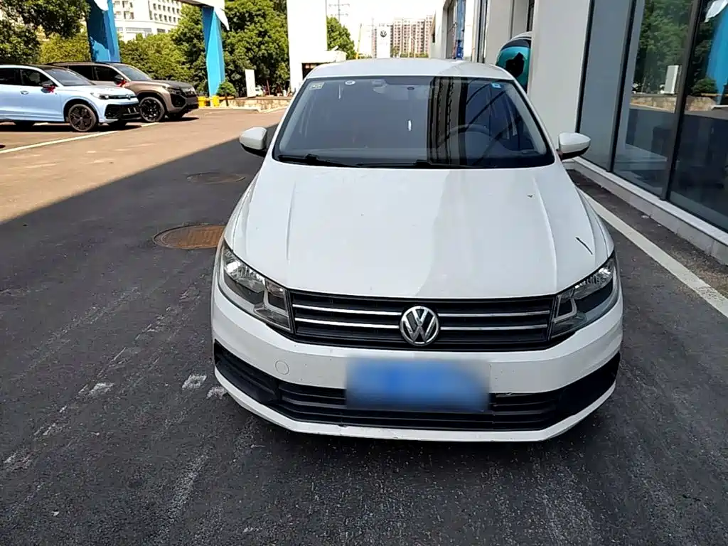Volkswagen Santana — миниатюра 3