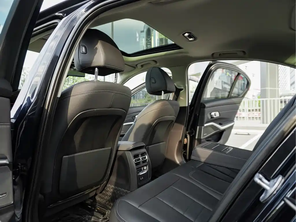 BMW 3 Series — миниатюра 28