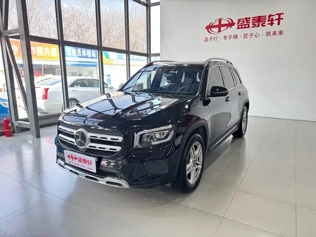 MERCEDES-BENZ GLB