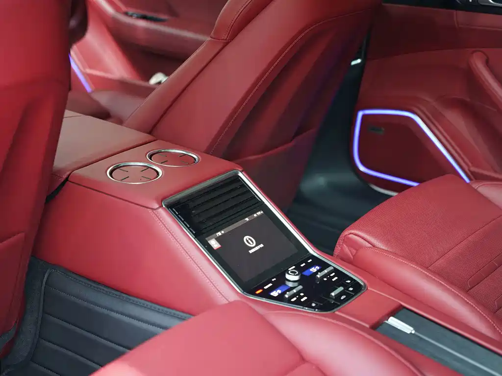 Porsche Panamera 2023 — фото 18