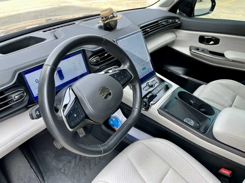 NIO ES8 — миниатюра 18