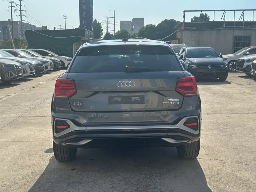 Audi Q2L 2022 35 TFSI