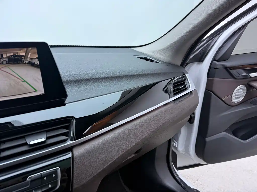 BMW X1 — миниатюра 12