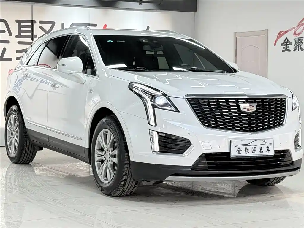 CADILLAC XT5