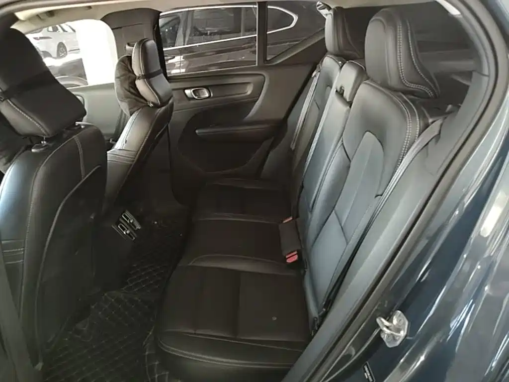 Volvo XC40 — миниатюра 17