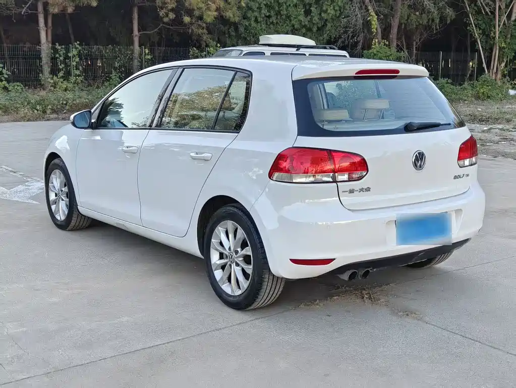Volkswagen Golf — миниатюра 14