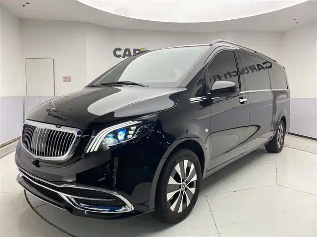 MERCEDES-BENZ VITO 2024