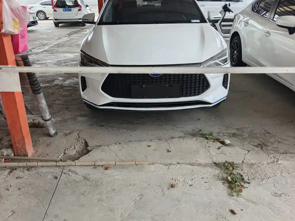 BYD e3 — миниатюра 2