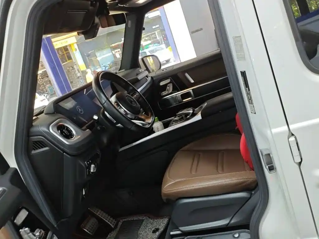 Mercedes-Benz G-Class — миниатюра 6
