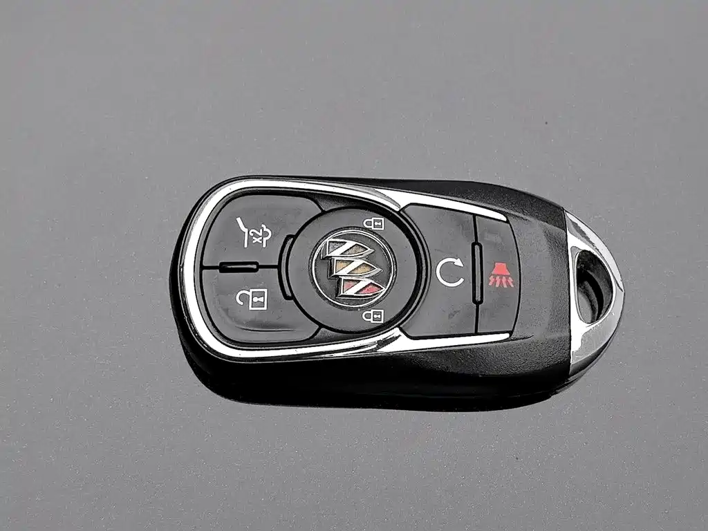 Buick Enclave — миниатюра 19