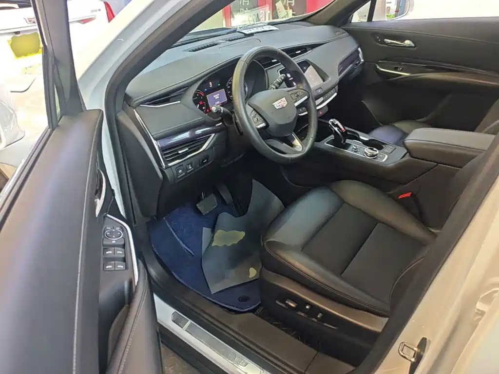 Cadillac XT4 — миниатюра 16