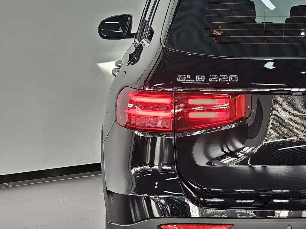 Mercedes-Benz GLB 2024 GLB 220 Fashion