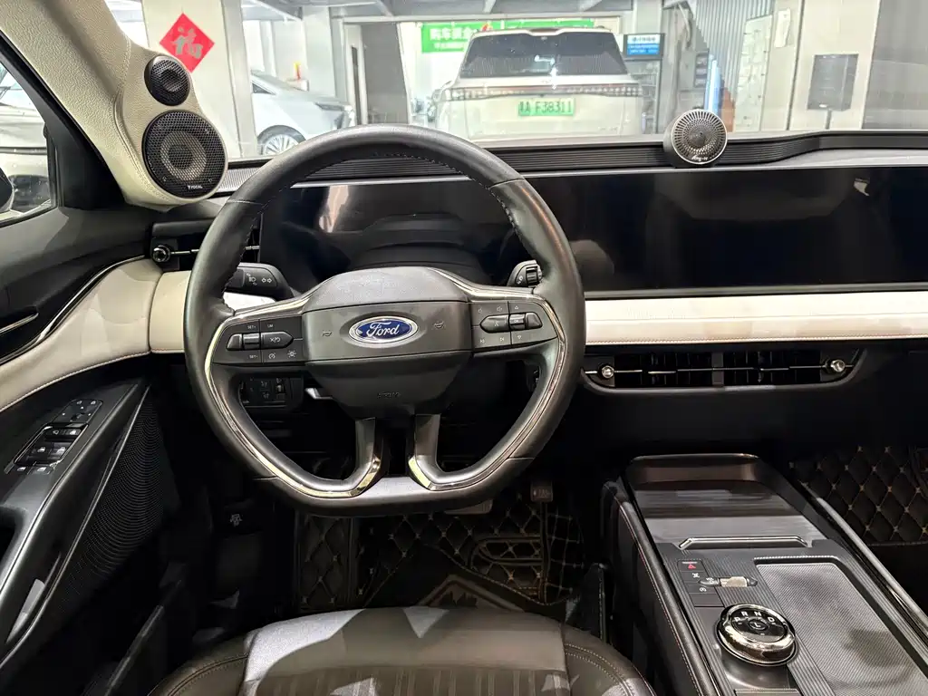 Ford Mondeo — миниатюра 8