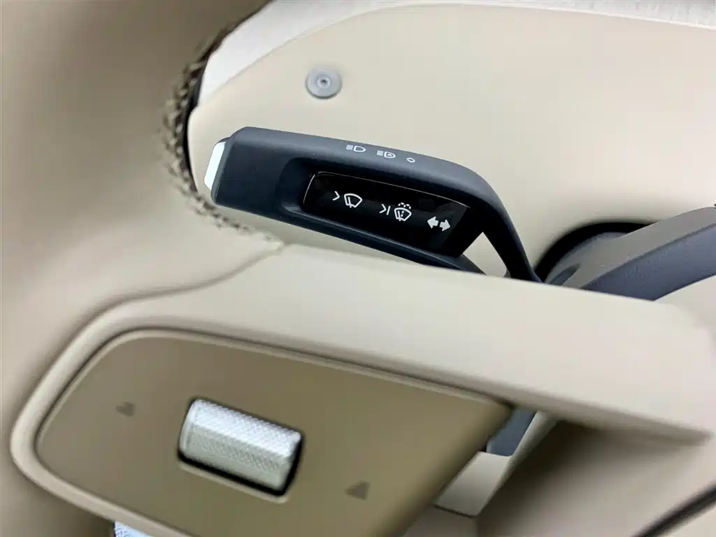 XIAOMI CAR XIAOMI YU7