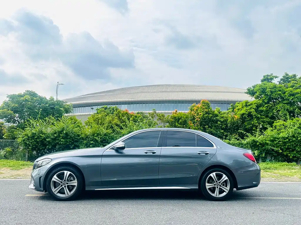 Mercedes-Benz C-Class — миниатюра 2